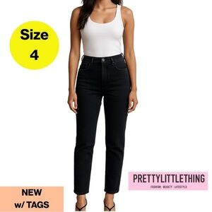 NEW w TAGS 🏷️ PRETTYLITTLETHING Classic Straight Leg Jeans (Tall Fit: Size 4)